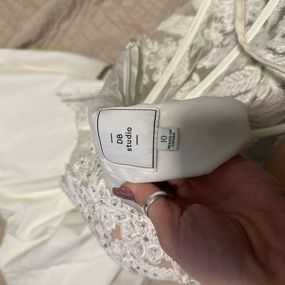 DB STUDIO
illusion corset crepe sheath wedding dress size 10 - Picture 2 of 6